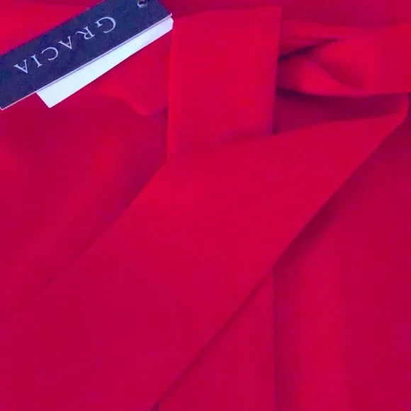 Gracia Pencil Skirt - Picture 7 of 10